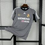 Real Madrid 2002-03 Goalkeeper Retro Jersey