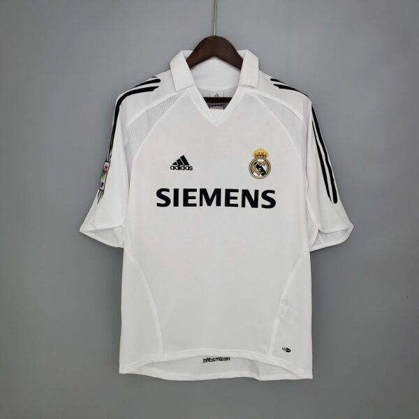 Real Madrid 2005-06 Home Retro Jersey