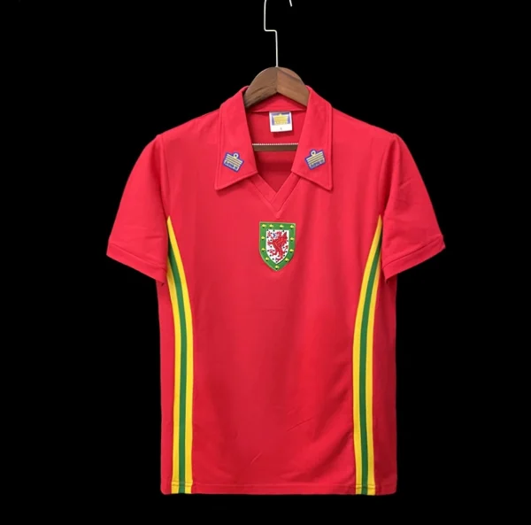 Wales 1976-79 Home Retro Jersey
