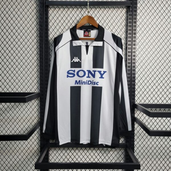 Juventus 1997-98 Home Retro Long Sleeve Jersey