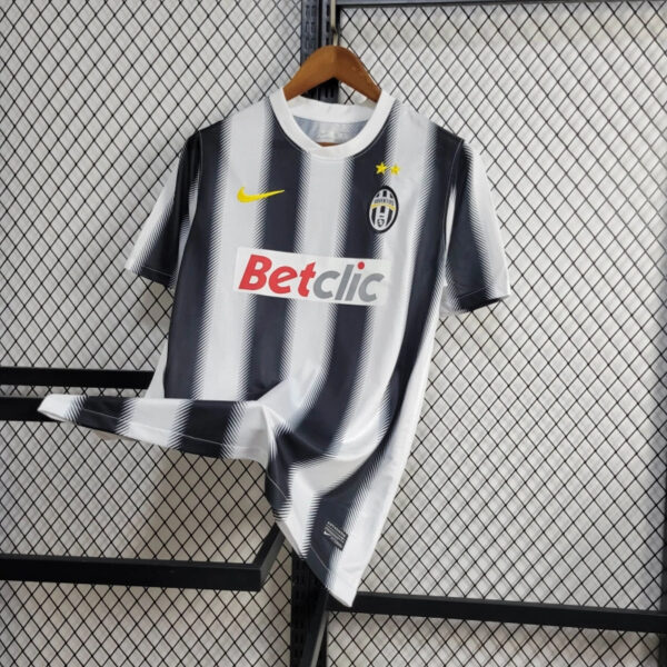 Juventus 2011-12 Home Retro Jersey