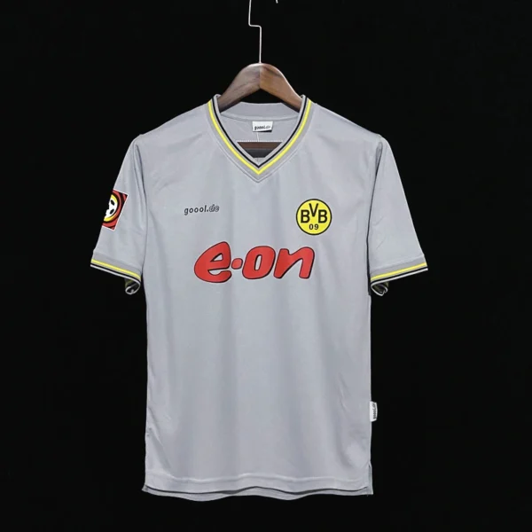 Borussia Dortmund 2000-01 Away Retro Jersey