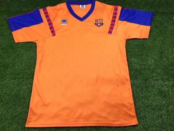 Barcelona 1991-92 Away Retro Jersey