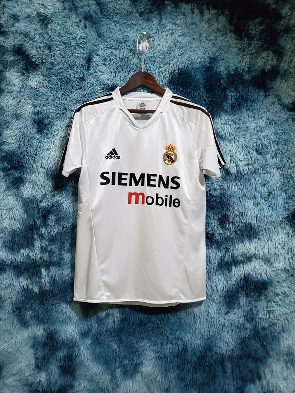 Real Madrid 2004-05 Home Retro Jersey