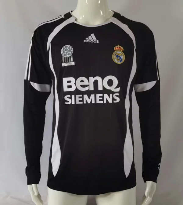 Real Madrid 2006-07 Black Retro Long Sleeve Jersey