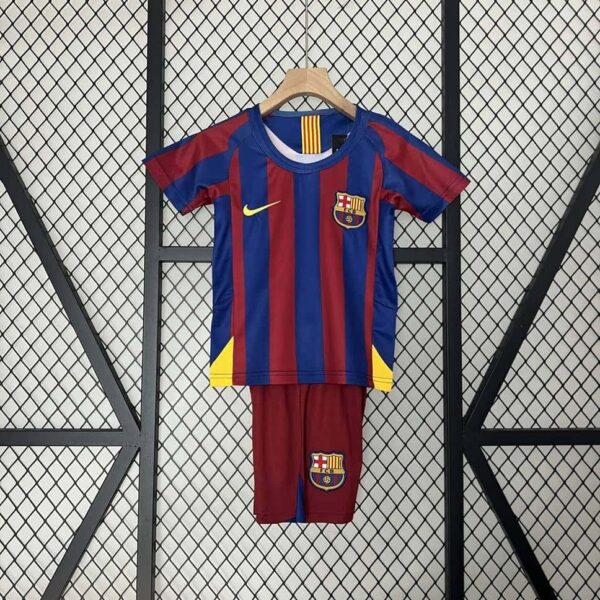 Barcelona 2005-06 Home Kids Kit