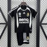 Real Madrid 2006-07 Away Kids Kit