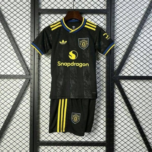 Manchester United 2025-26 Third Kids Kit