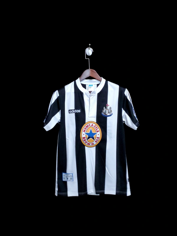 Newcastle United 1995-97 Home Retro Jersey