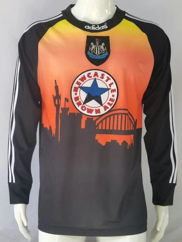 Newcastle United 1996-97 Goalkeeper Retro Long Sleeve Jersey