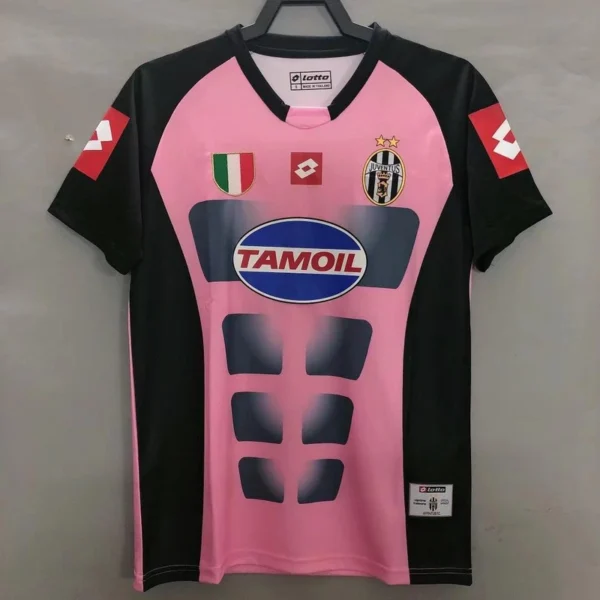 Juventus 2002-03 Pink Black Retro Jersey