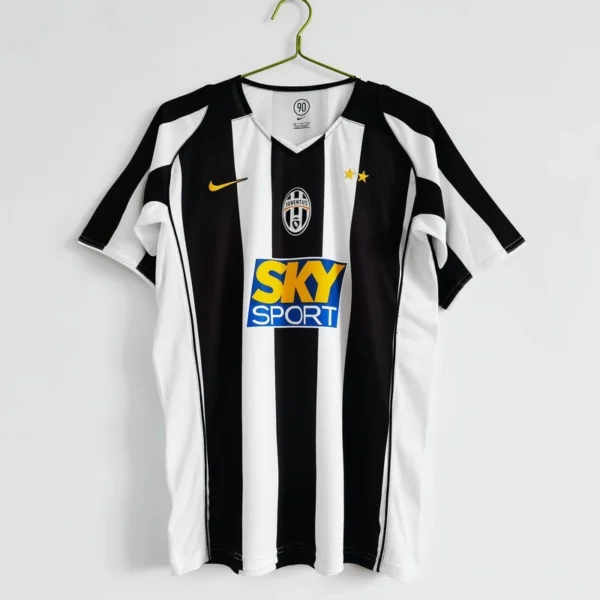 Juventus 2004-05 Home Retro Jersey