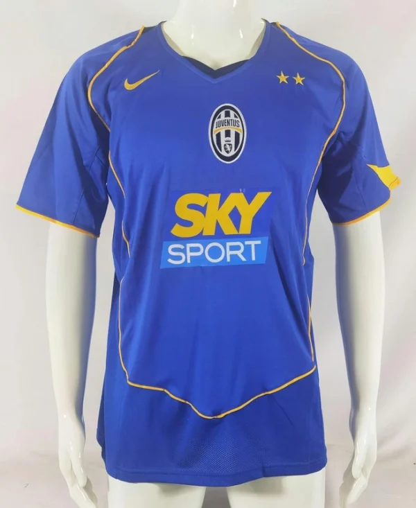 Juventus 2004-05 Away Retro Jersey