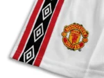 Manchester United 1998-99 Home Kids Kit - Image 10