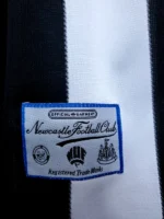 Newcastle United 1995-97 Home Retro Jersey - Image 11