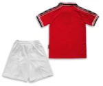 Manchester United 1998-99 Home Kids Kit - Image 2