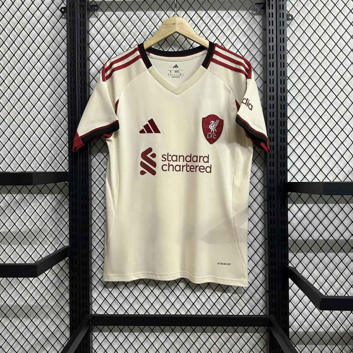 Liverpool 2025-26 Away Jersey Fan Version - Image 2