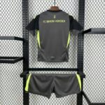 Bayern Munich 2025-26 Black Goalkeeper Kids Kit - Image 2