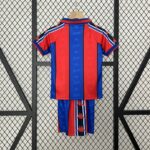 Barcelona 1995-97 Home Kids Kit - Image 3