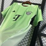 Bayern Munich 2025-26 Light Green Goalkeeper Jersey - Image 3