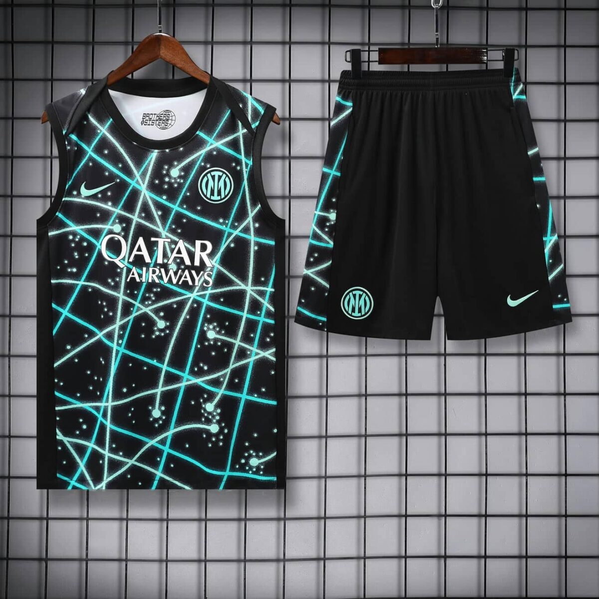 Inter Milan 2025-26 Black with Neon Lines Vest Training Kit - Image 3