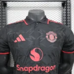 Manchester United 2025-26 Black Red Crest Co-Branded Jersey Player Version - Image 3