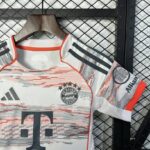 Bayern Munich 2025-26 Away Kids Kit - Image 3