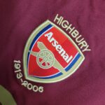 Arsenal 2005-06 Home Retro Long Sleeve Jersey - Image 3