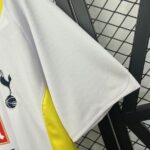Tottenham Hotspur 2009-10 Home Retro Jersey - Image 3