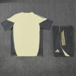 Real Madrid 2025-26 Yellow Short Sleeve Training Kit - Image 4