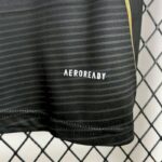 Bayern Munich 2025-26 Black Gold Special Edition Jersey - Image 4