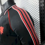 Manchester United 2025-26 Black Red Special Edition Long Sleeve Jersey Player Version - Image 4