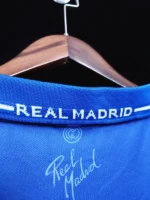 Real Madrid 1994-96 Away Retro Jersey - Image 4