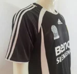 Real Madrid 2006-07 Black Retro Jersey - Image 4