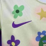 Barcelona 2025-26 Flower Special Edition Kids Kit - Image 4