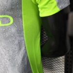 Manchester City 2025-26 Grey Neon Training Jersey Player Version - Image 4