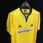 Wolverhampton Wanderers 2010-11 Home Retro Jersey - Image 4