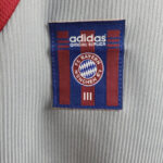Bayern Munich 1998-99 Away Retro Jersey - Image 4