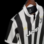 Juventus 2017-18 Home Retro Jersey - Image 4