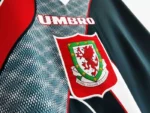 Wales 1994-95 Away Retro Jersey - Image 4