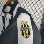 Juventus 1997-98 Home Retro Jersey - Image 5