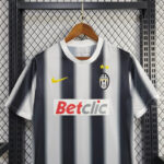 Juventus 2011-12 Home Retro Jersey - Image 5