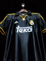 Real Madrid 1998-99 Away Retro Jersey - Image 5
