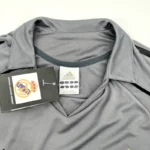 Real Madrid 2005-06 Third Retro Jersey - Image 5
