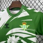 Real Betis 2025-26 Hummel x Limited-edition Naruto Kids Kit - Image 5