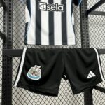 Newcastle United 2025-26 Home Kids Kit - Image 5