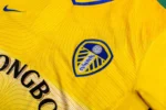 Leeds United 2002-03 Second Away Retro Jersey - Image 3