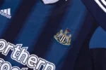 Newcastle United 2004-05 Away Retro Jersey - Image 3