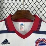 Bayern Munich 1998-00 Home Retro Jersey - Image 5
