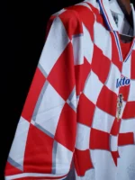 Croatia 1998-99 Home Retro Jersey - Image 5
